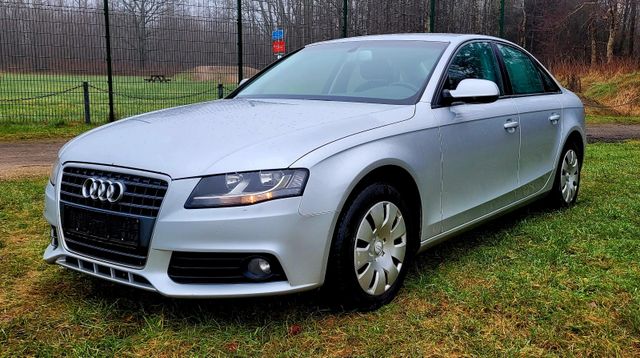 Audi A4 Lim. 2.0 TDI  Attraction PDC Alu Tempomat