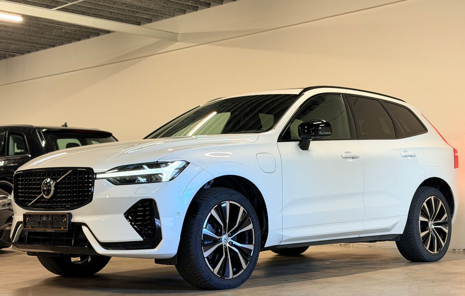 Volvo XC60 T6 AWD Recharg Ultimate Black Edit R Design