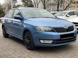 Skoda Rapid 1.6 TDI Spaceback * Sitzhzg / Klima / PDC - Skoda Rapid in Frankfurt (Main)
