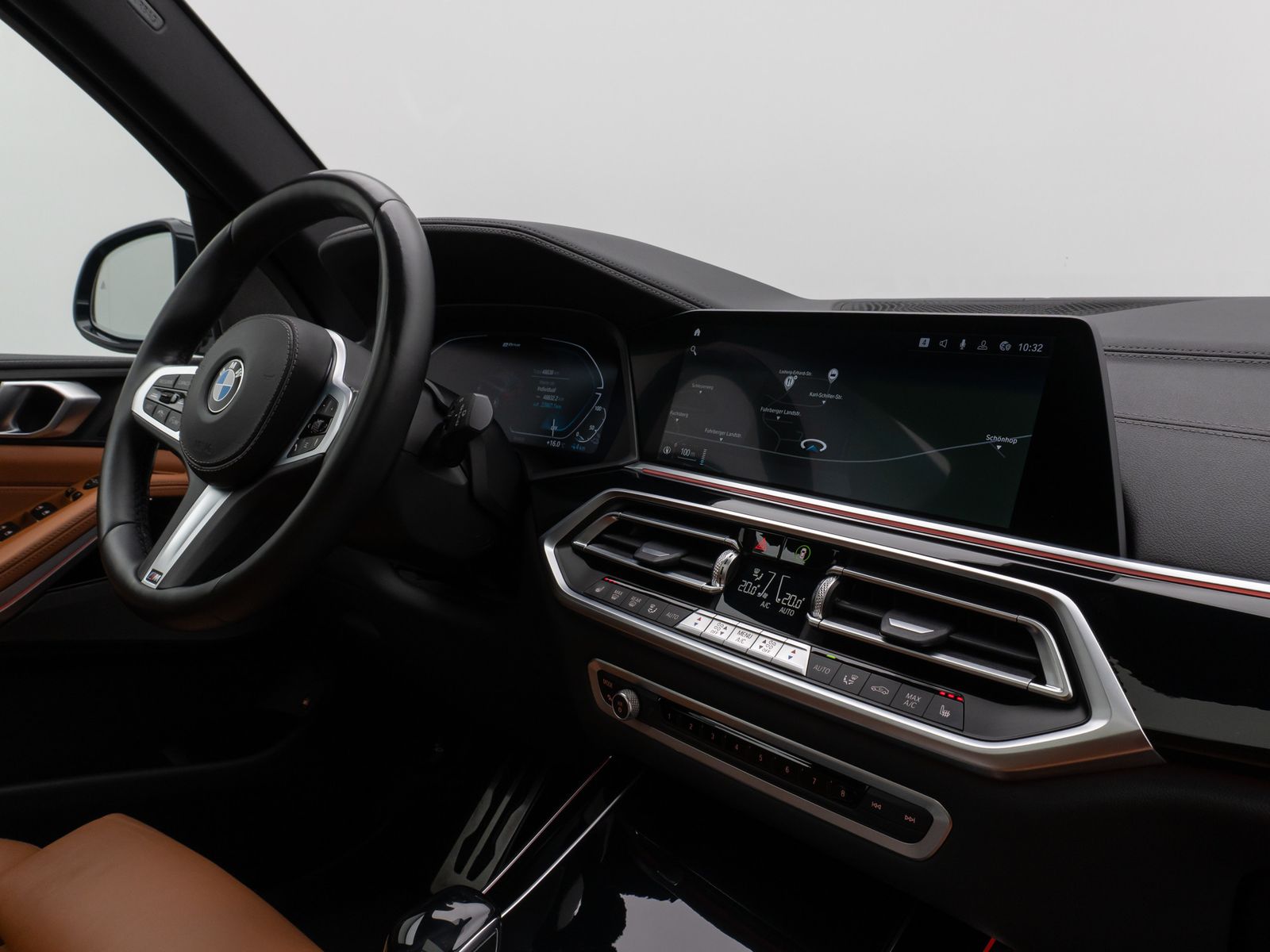 Fahrzeugabbildung BMW X5 xD45e M Sport Panorama Laser Kamera DAB H/K