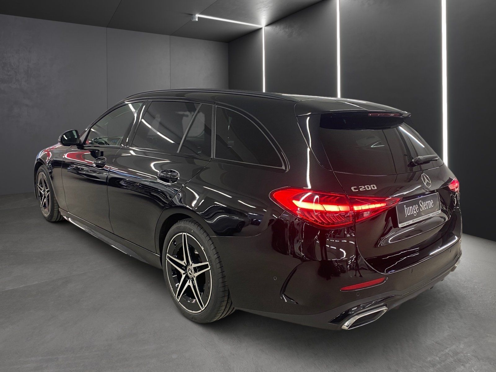 Fahrzeugabbildung Mercedes-Benz C 200 T AMG*Pano*AHK*Night*Totwink*Memo*LED*Kam*