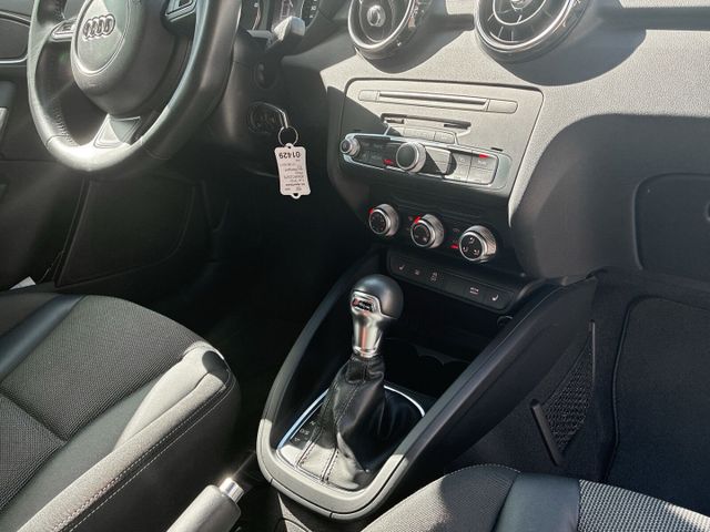 Audi A1 Sportback NaviKlimaPDCBTACCSHZACCSchec