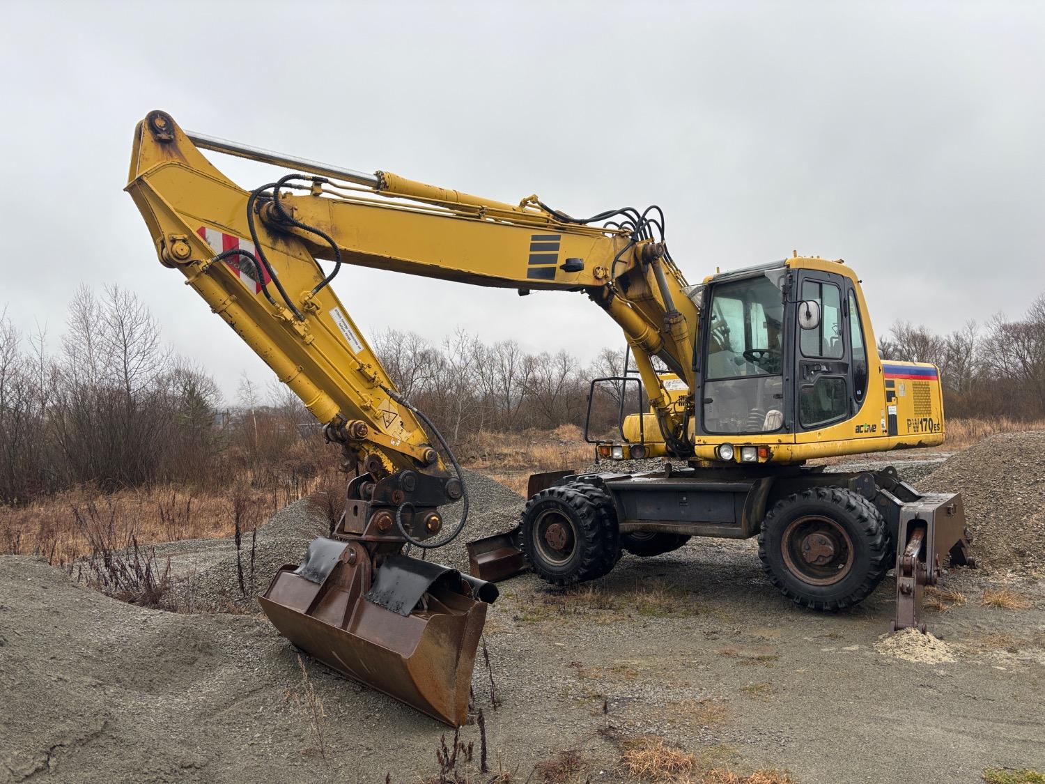 Komatsu PW 170 ES - 6K 4X4