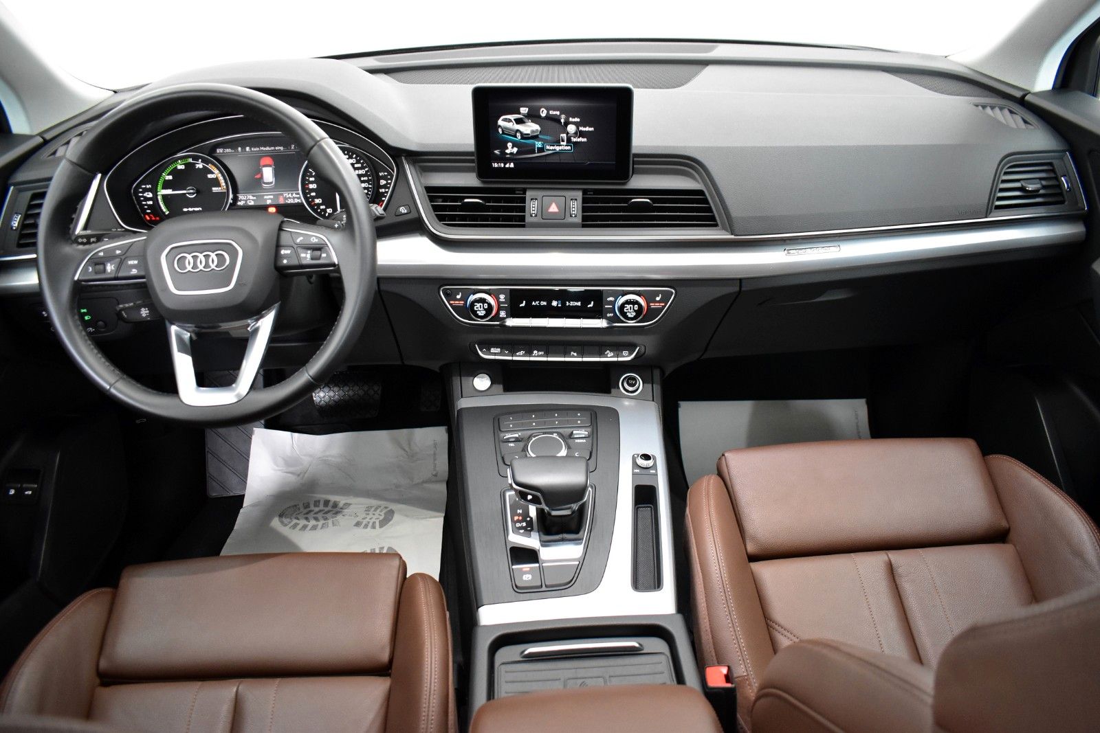 Fahrzeugabbildung Audi Q5 50 TFSI e quattro sport,S Line,Navi,LED,+WR