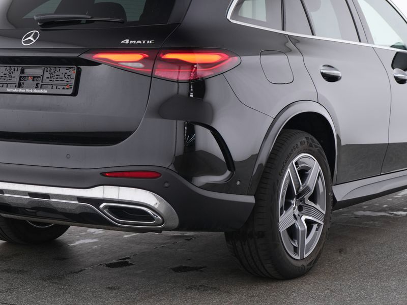 Fahrzeugabbildung Mercedes-Benz GLC 400 e 4M AMG AHK+Pano+FahrassPak+360°+Memory