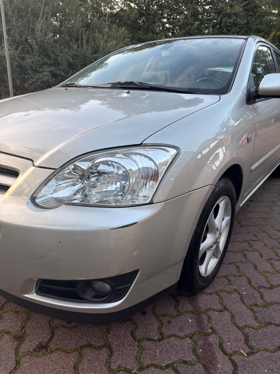 Toyota Corolla 2004 — photo 10