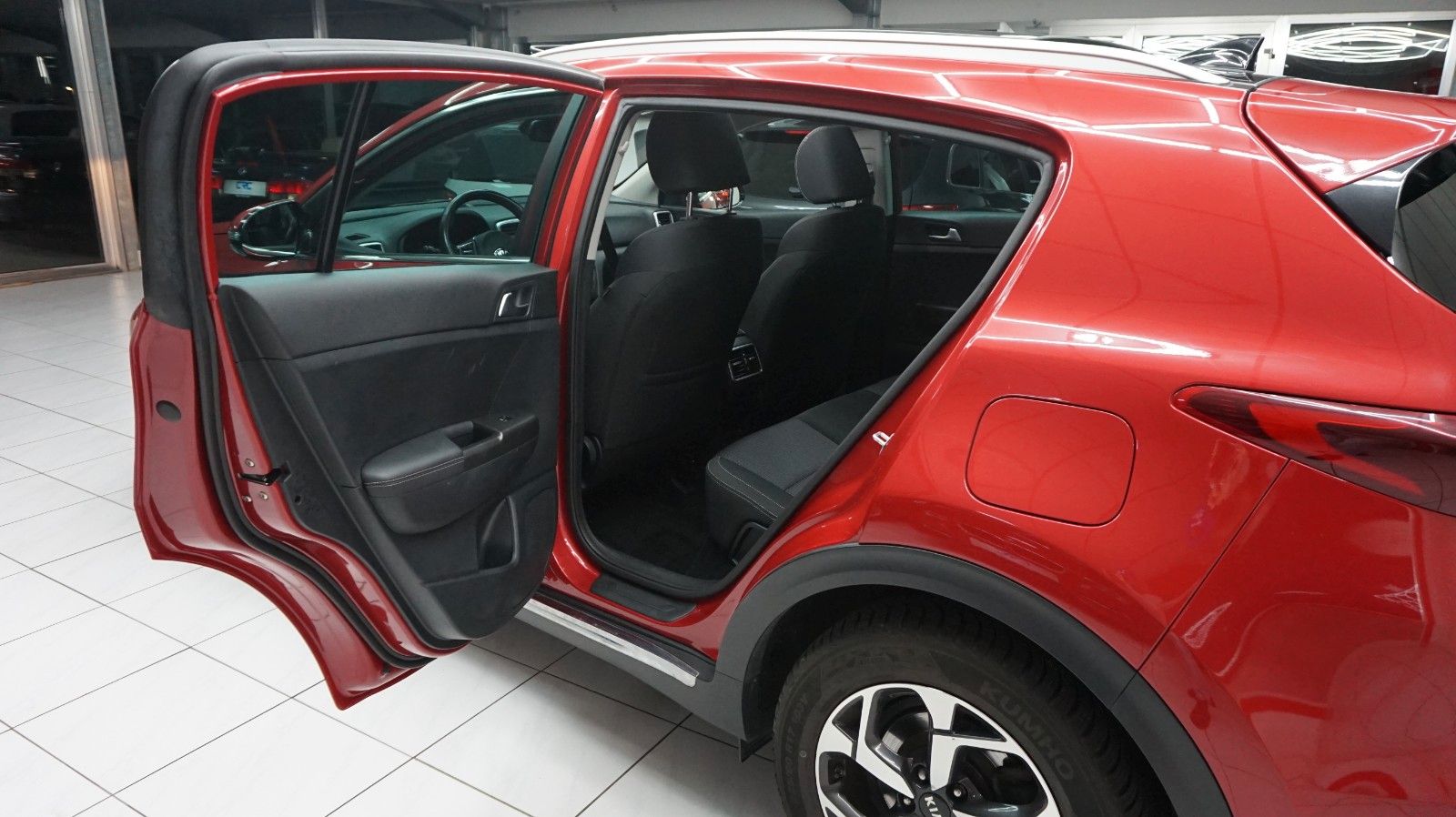Fahrzeugabbildung Kia Sportage Spirit 4WD Pano Navi