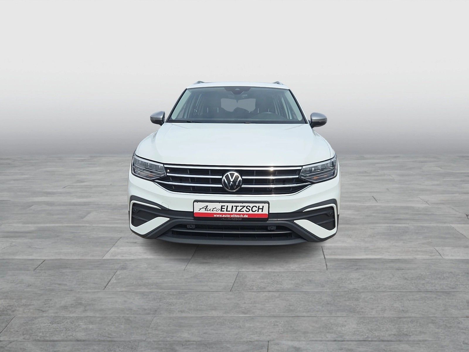 Fahrzeugabbildung Volkswagen Tiguan Allspace TSI Life DSG LED Navi ACC AHK Pa