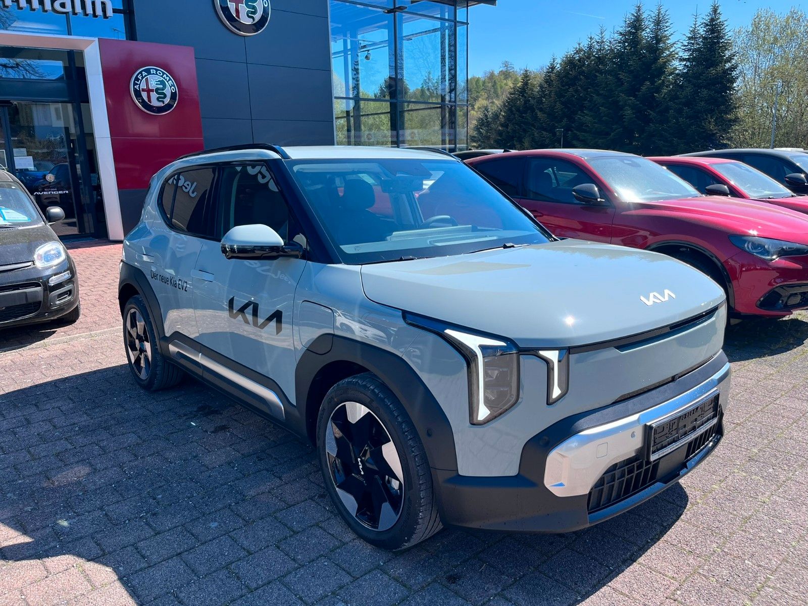 Fahrzeugabbildung Kia EV2 42,2 Earth V2L WP 22AC Kamera el. Sitze uvm.
