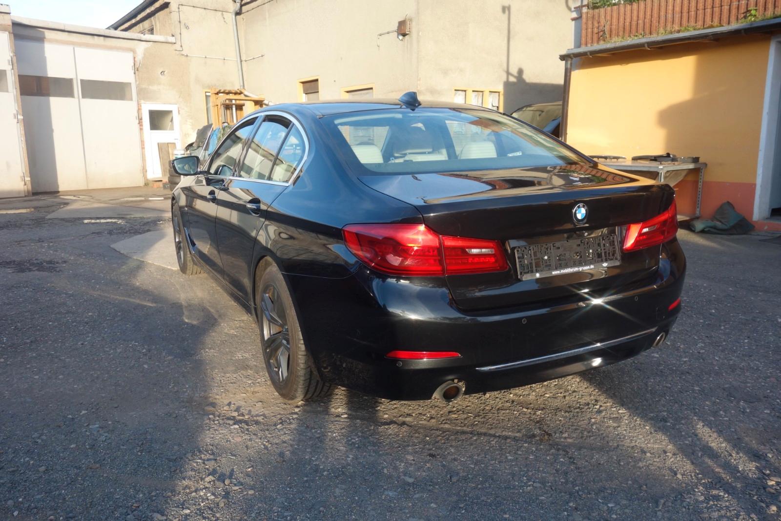 BMW 530 5 Limousine 530 i xDrive Luxury Line