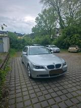 BMW E61 525d - BMW 525 aus 2004: Kombi