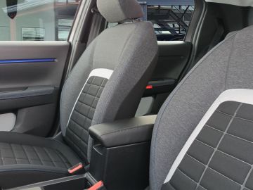 Citroën C3 Hybrid Plus+ 110 °LED°Klima°PDC°Tempomat°