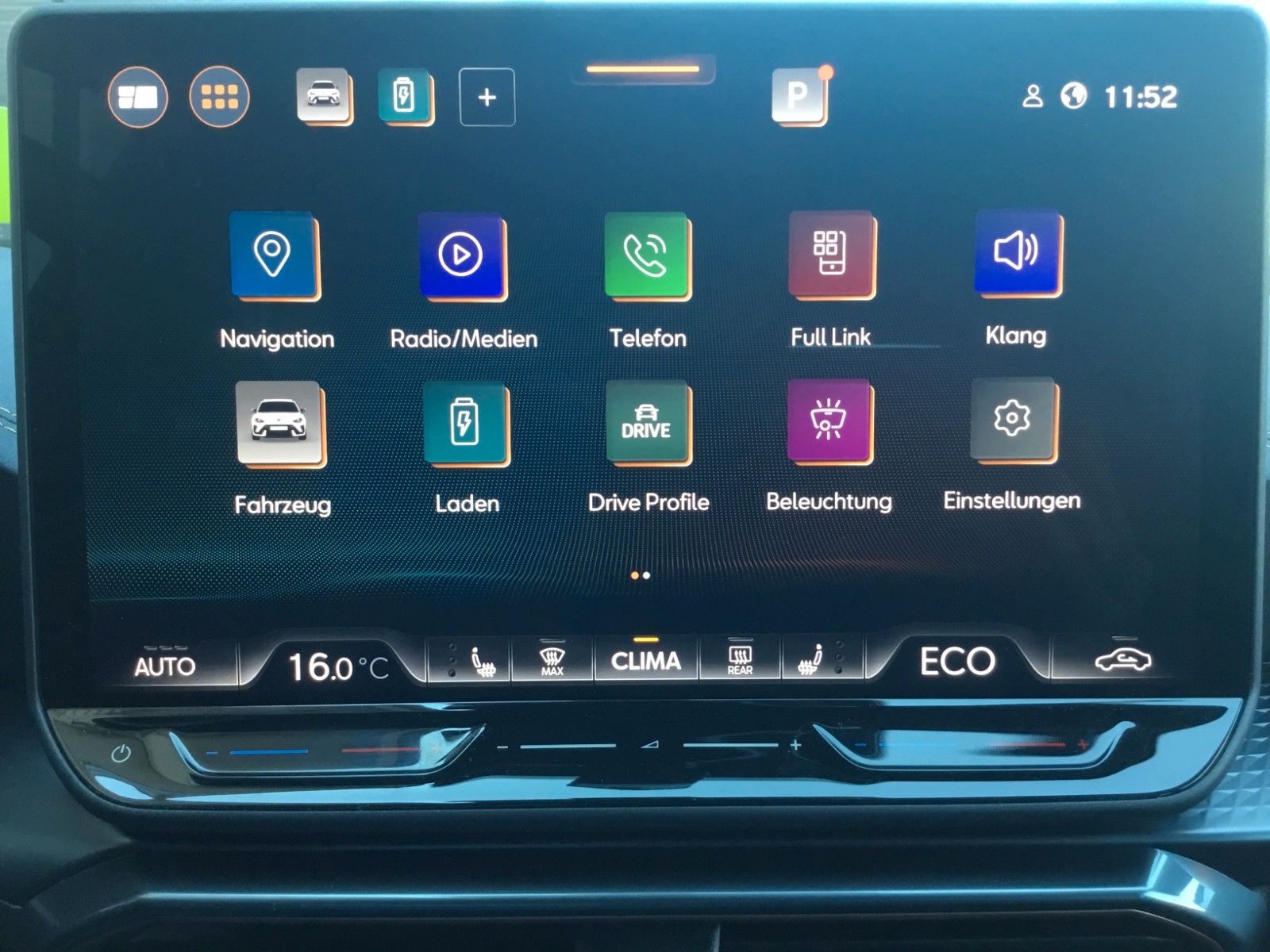 Fahrzeugabbildung CUPRA Leon 1.5 E-HYBRID DSG Sportstourer+AHK+Kamera+18