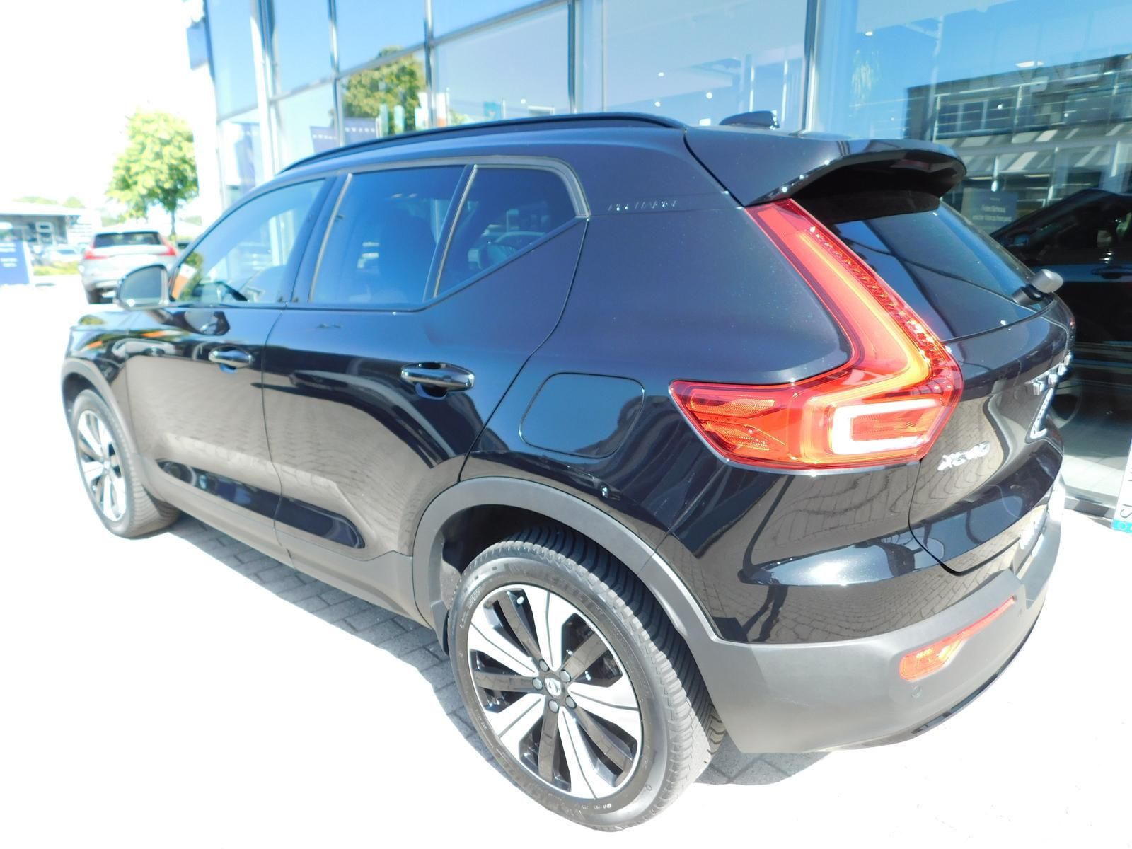 Fahrzeugabbildung Volvo XC40 Recharge single Motor Plus