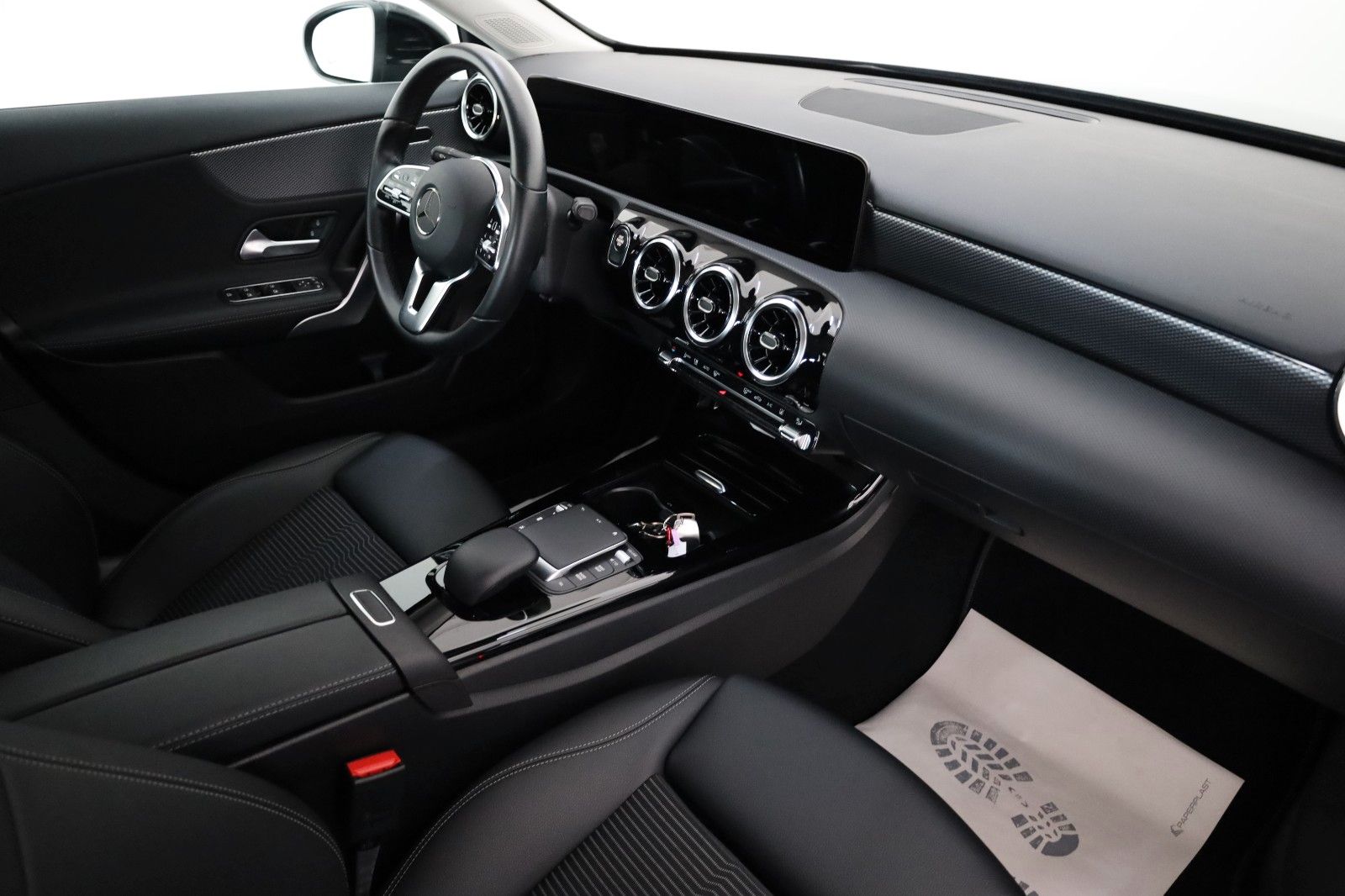 Fahrzeugabbildung Mercedes-Benz A 250 e Progressive,T.Leder,Navi,LED,SH, SR+WR