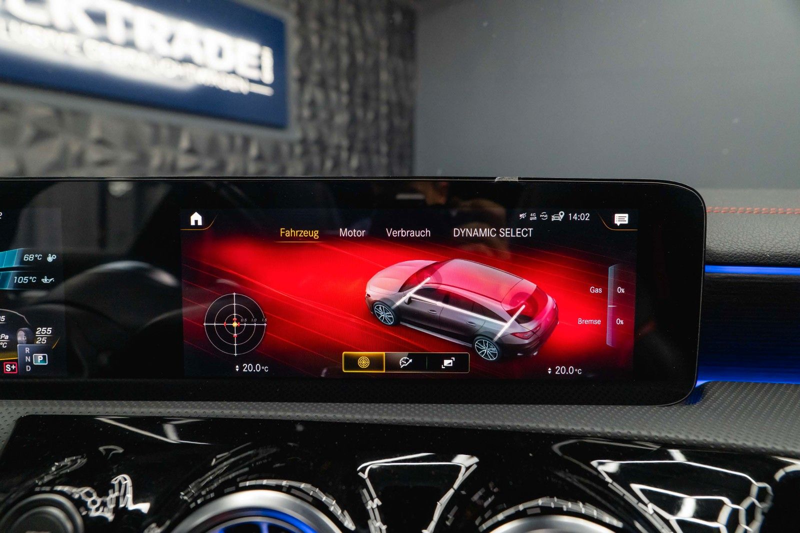 Fahrzeugabbildung Mercedes-Benz CLA 35 AMG 4Matic Performance Night-Paket | Pano