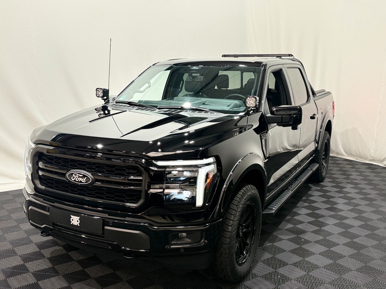 Fahrzeugabbildung Ford F-150 Lariat 5.0L V8  5,5" Black RTR Ed.