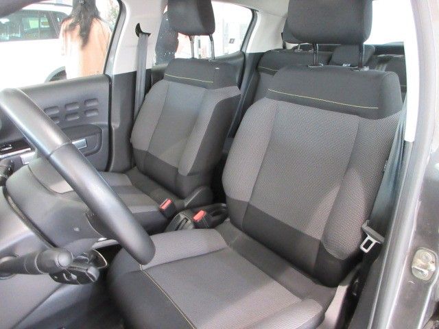 Fahrzeugabbildung Citroën C3 Shine Pack 1.2T LED/NAVI/PDC+CAM/ALU/DAB