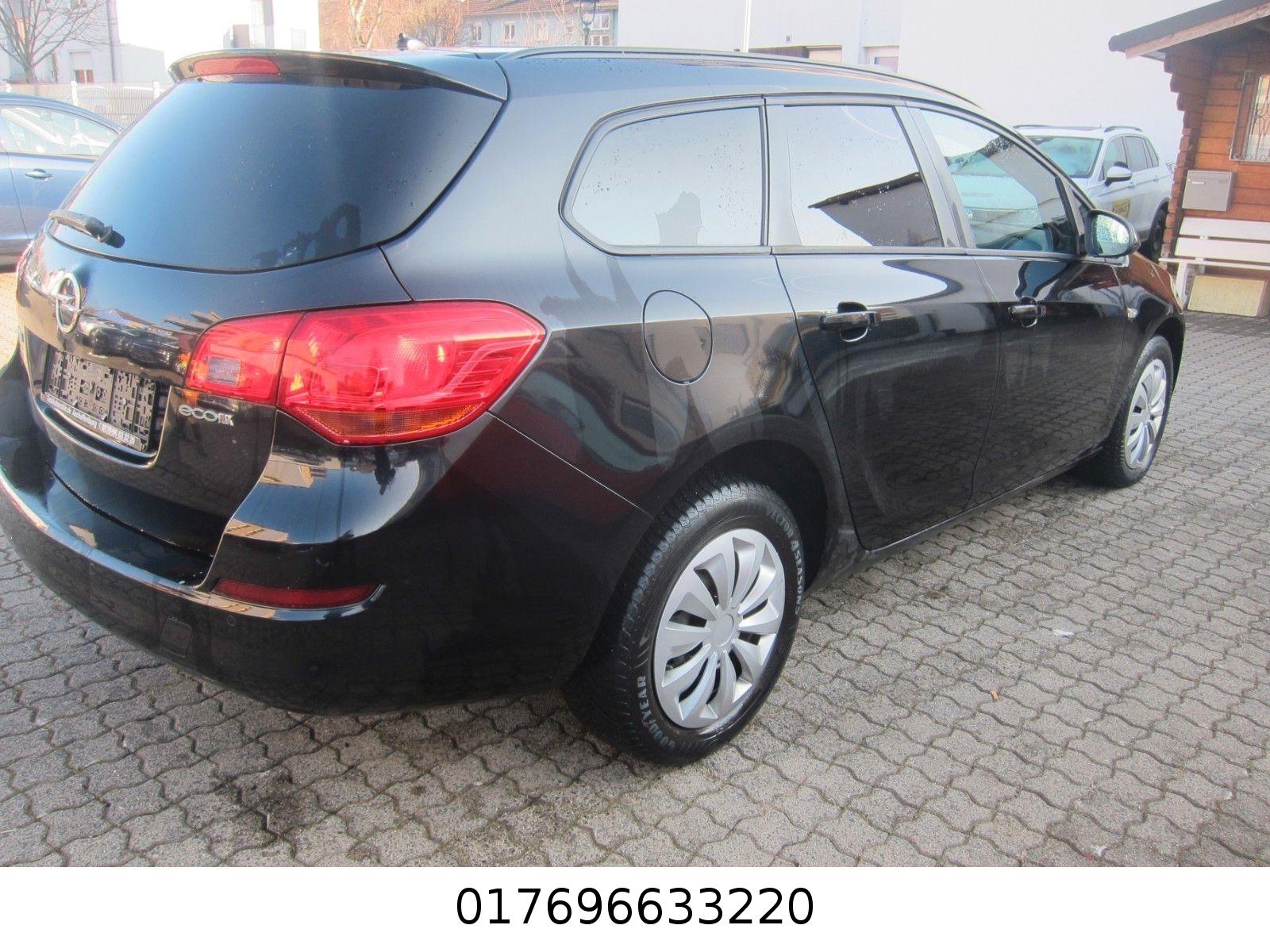 Opel Astra 2011 — photo 5