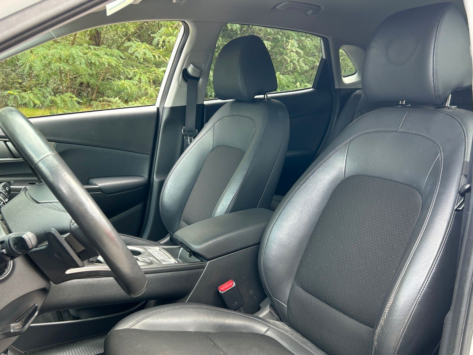 Fahrzeugabbildung Hyundai KONA EV Style 150 kW *RW449KM*SHZ*LED*RFKamera*