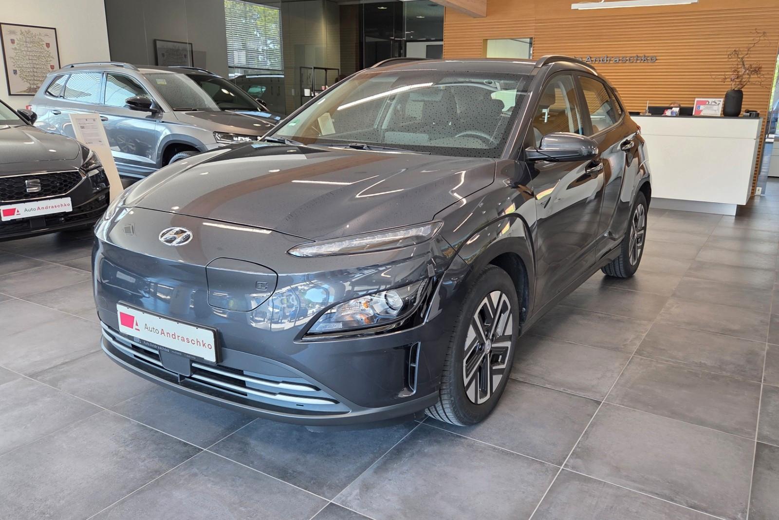 Hyundai KONA Elektro Select 17" ACC SHZ Kamera CarPlay