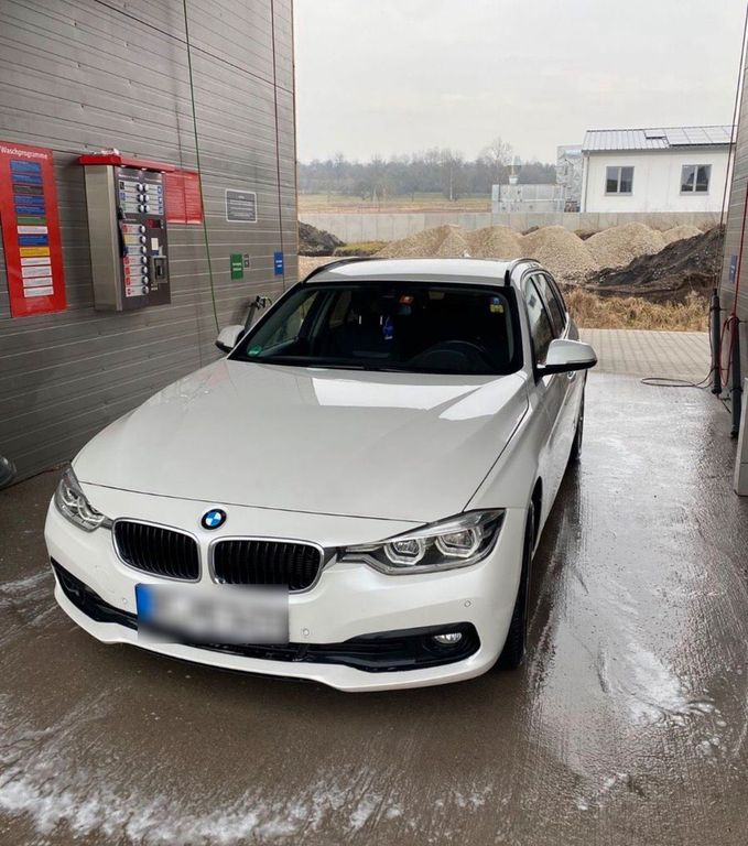 Image of BMW 320
