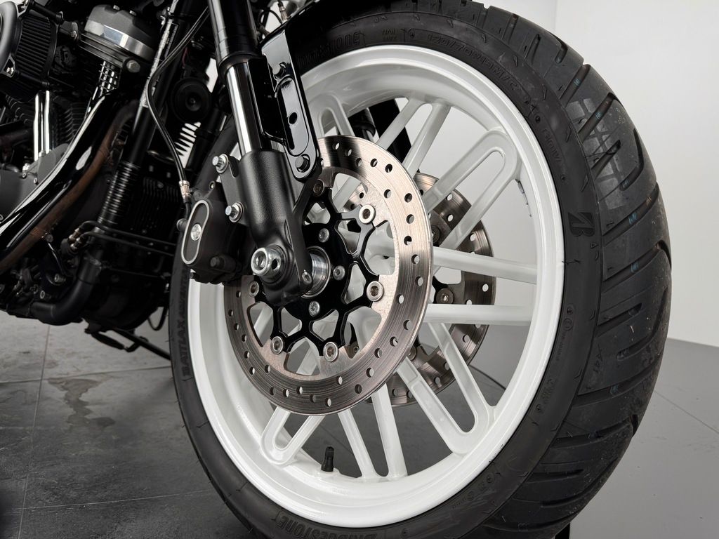 Fahrzeugabbildung Harley-Davidson SPORTSTER XL1200 ROADSTER *5HD *TÜV NEU