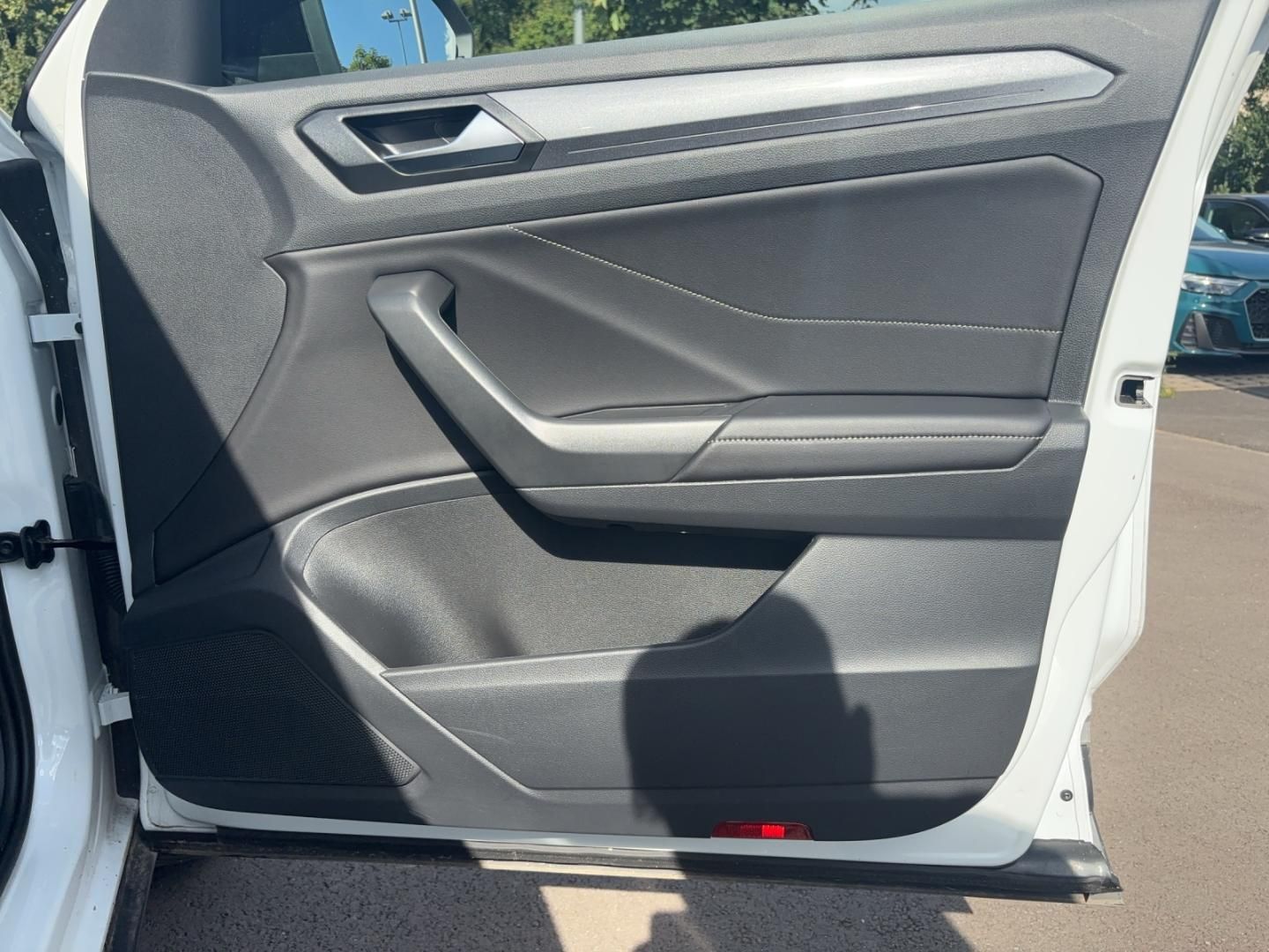 Fahrzeugabbildung Volkswagen T-ROC Style 1.5l TSI,DSG,AHK,Navi,Climatronic,Ap