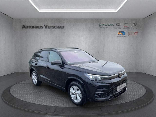 Tiguan R-Line 2.0 TDI 4Motion Bluetooth Navi LED