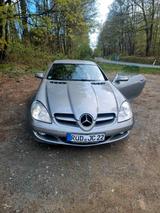 Mercedes-Benz SLK 350 - - graue Mercedes-Benz SLK 350