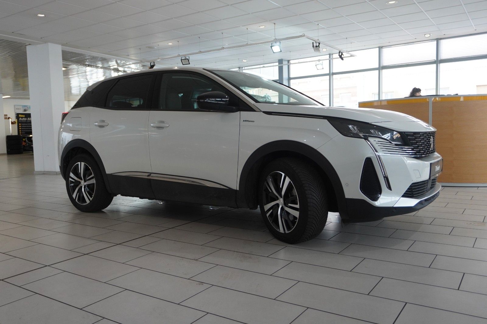 Fahrzeugabbildung Peugeot 3008 Hybrid PHEV ALLURE NAVI/LED/KAMERA/SHZ/AHK