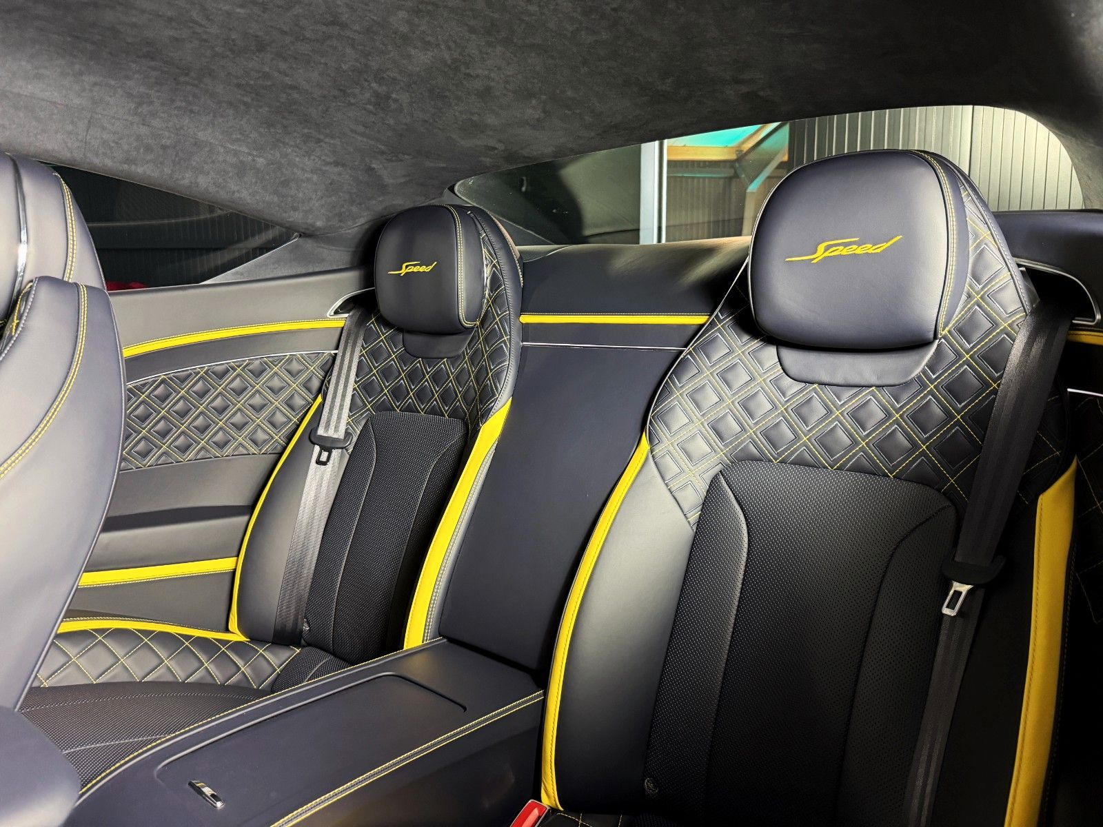 Fahrzeugabbildung Bentley Continental GT 6.0 W12 Speed Mulliner