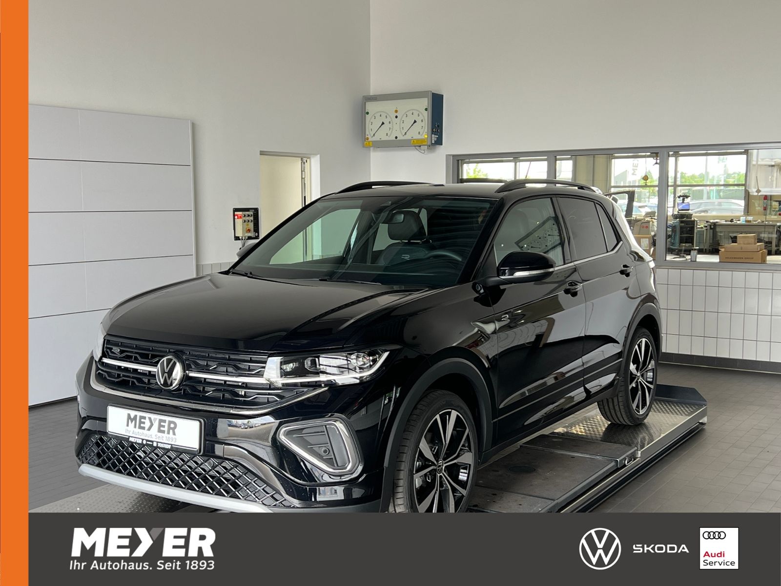 Fahrzeugabbildung Volkswagen T-Cross R-Line 1.5 TSI DSG *AHK, IQ.LIGHT, ACC,