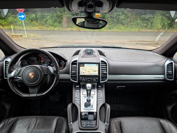 Porsche Cayenne - 7