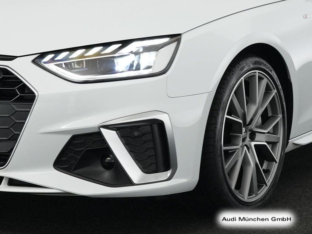 AUDI A4 2024