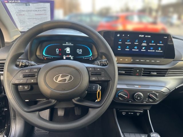 Fahrzeugabbildung Hyundai i20 FL (MY25) 1.2 Select Navi Kamera Einparkhilf