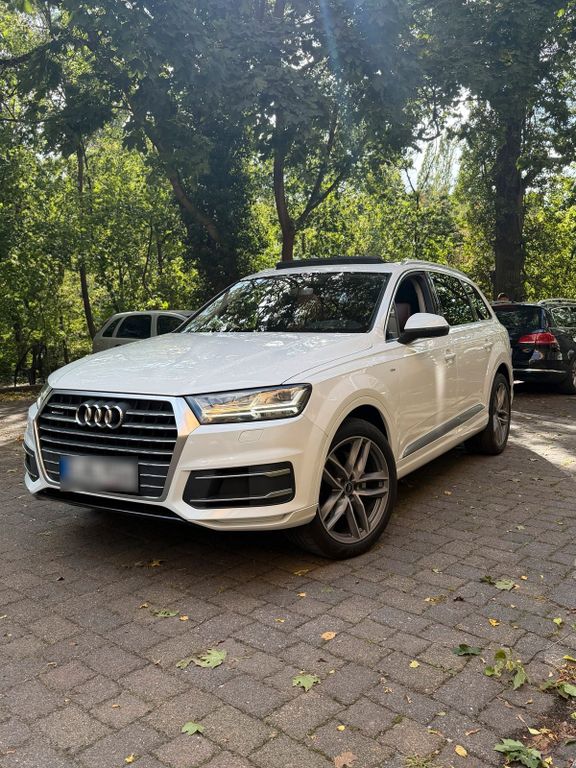 Image of Audi Q7