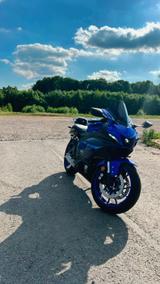 Yamaha R7 wie neu EZ 04/2024  nur 1.968 km  - YAMAHA R9