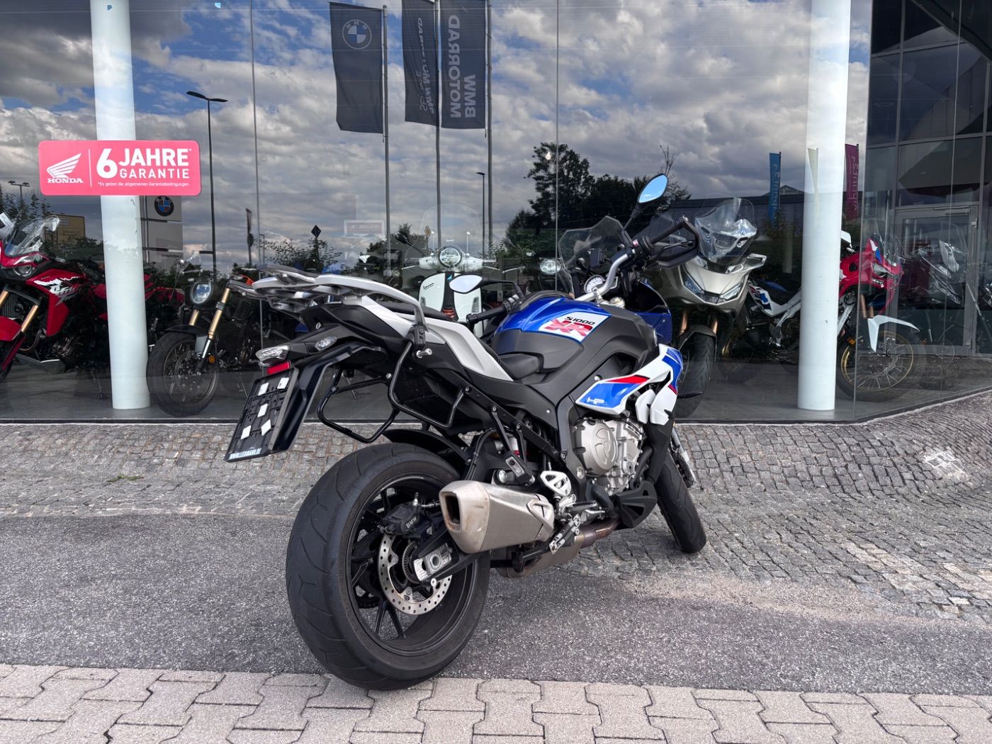 Fahrzeugabbildung BMW S 1000 XR K49 2 Pakete