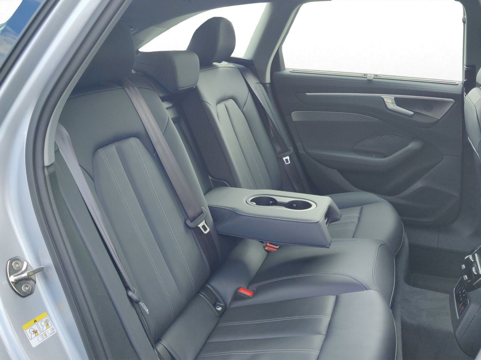 Audi A6 - Bild 14