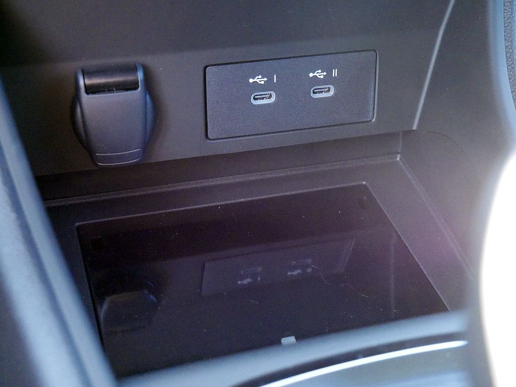 Fahrzeugabbildung Renault Captur Techno TCe 140 Mild Hybrid