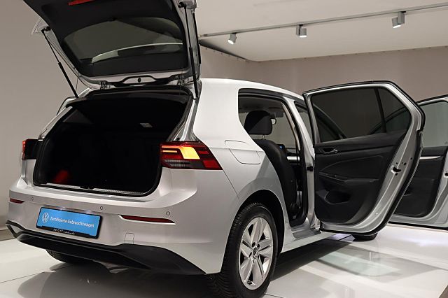 Golf 1.5 TSI Life LED NAVI KLIMA SHZ DAB BT PDC