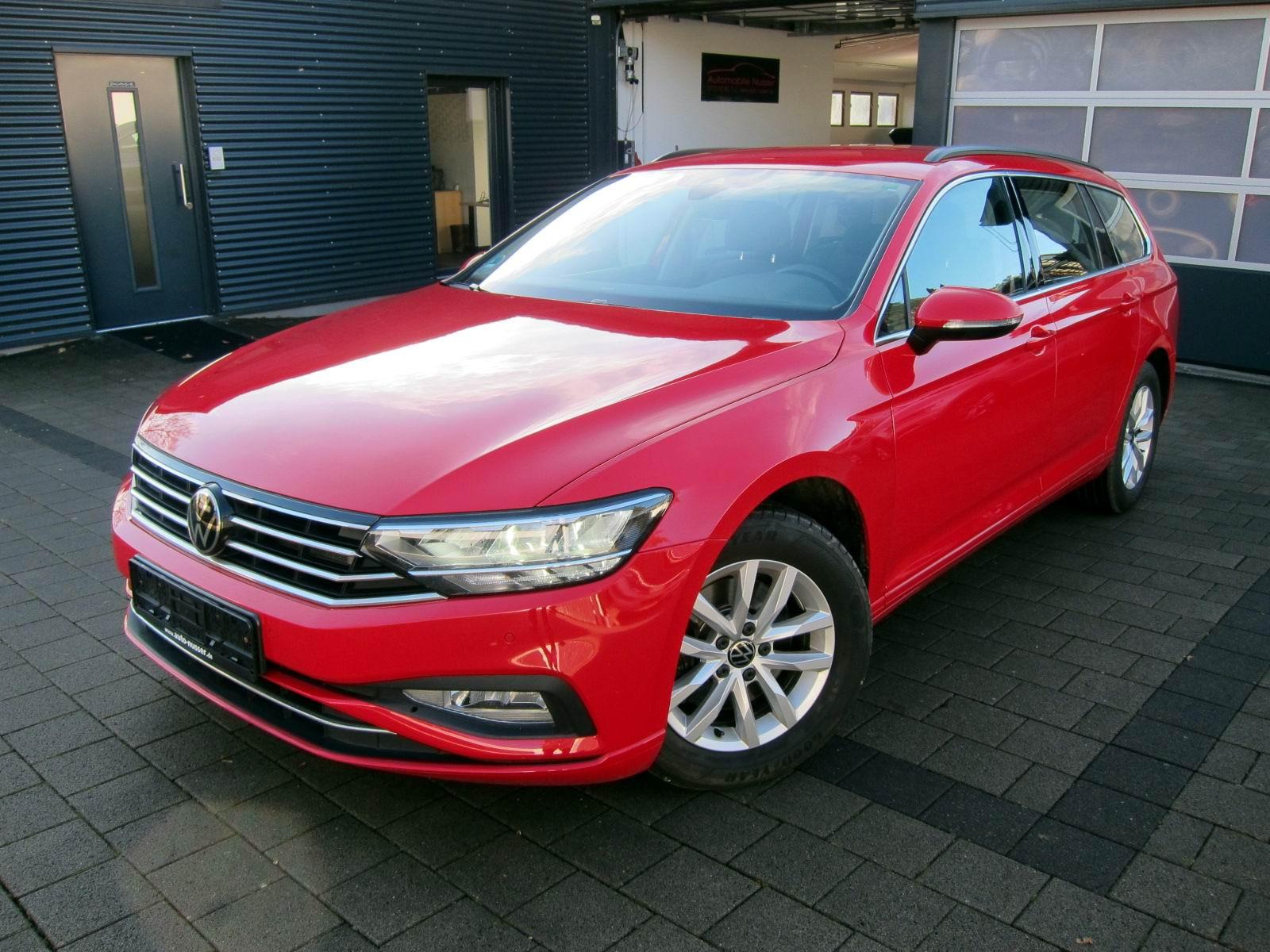 Volkswagen Passat Vari Business 2,0TDI DSG AHK LED NAVI ACC