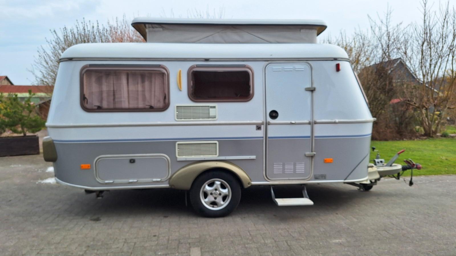 HYMER / ERIBA / HYMERCAR Eriba Touring Triton 430 GT mit Vorzelt