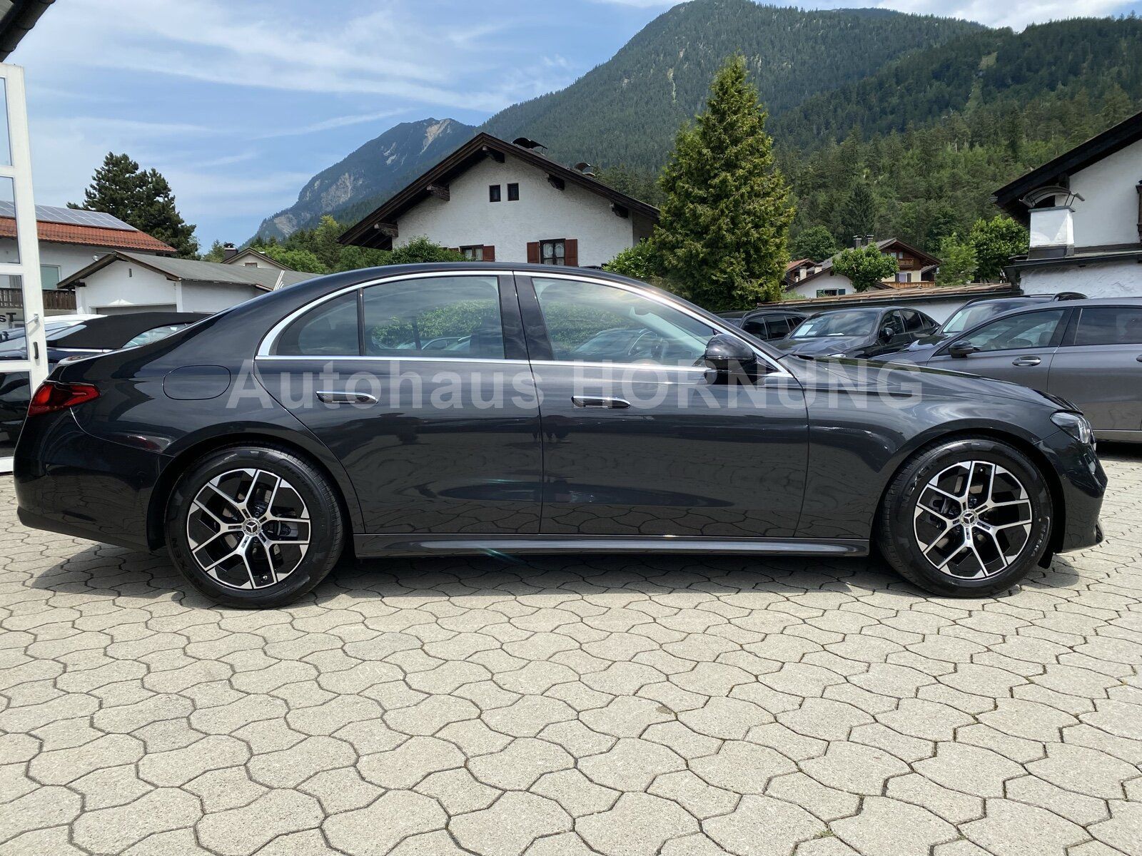 Mercedes-Benz E220d Limousine AVANDGARDE ADV DISTR AHK LED KGO foto 4