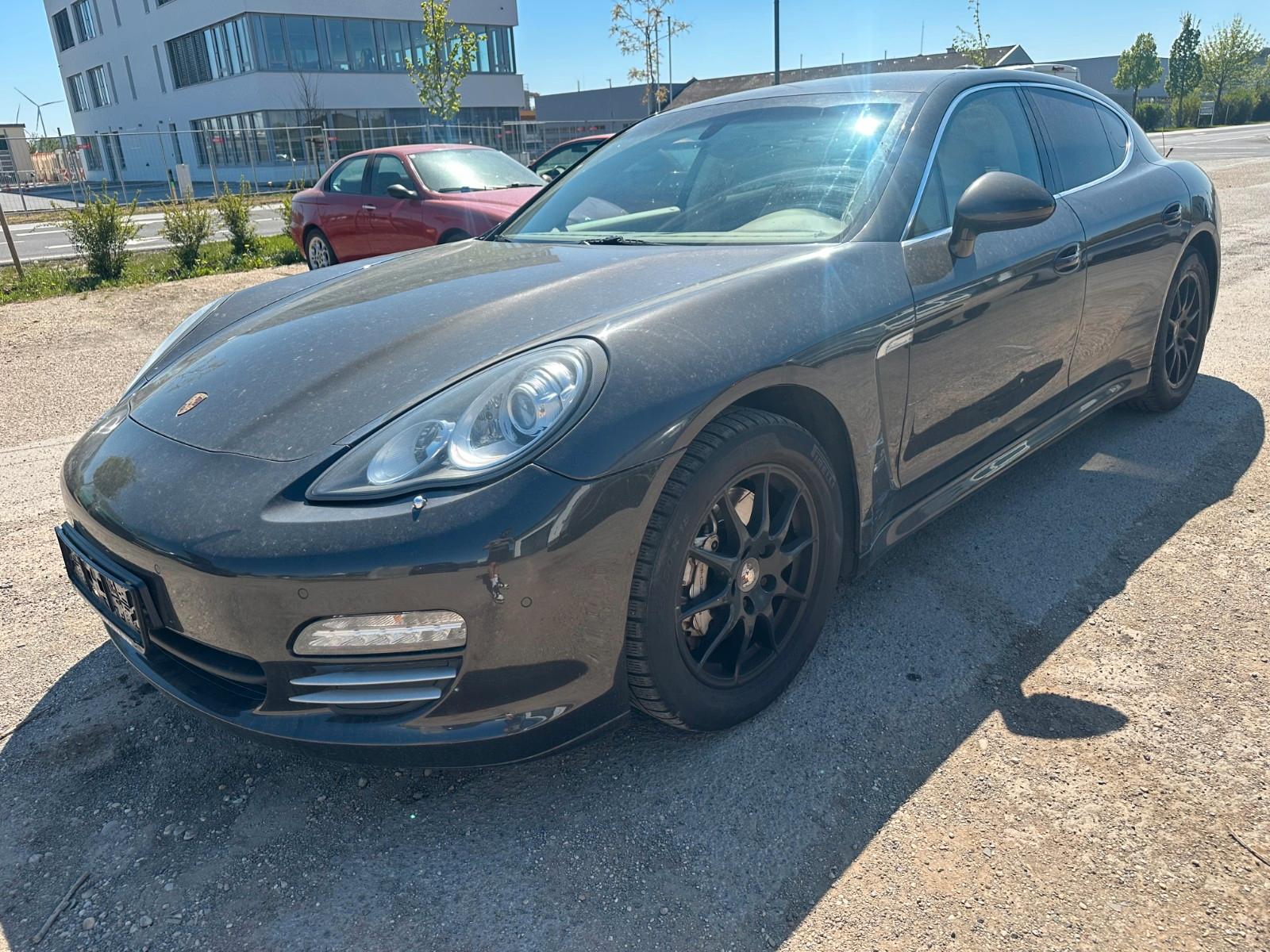 Porsche Panamera 4 S