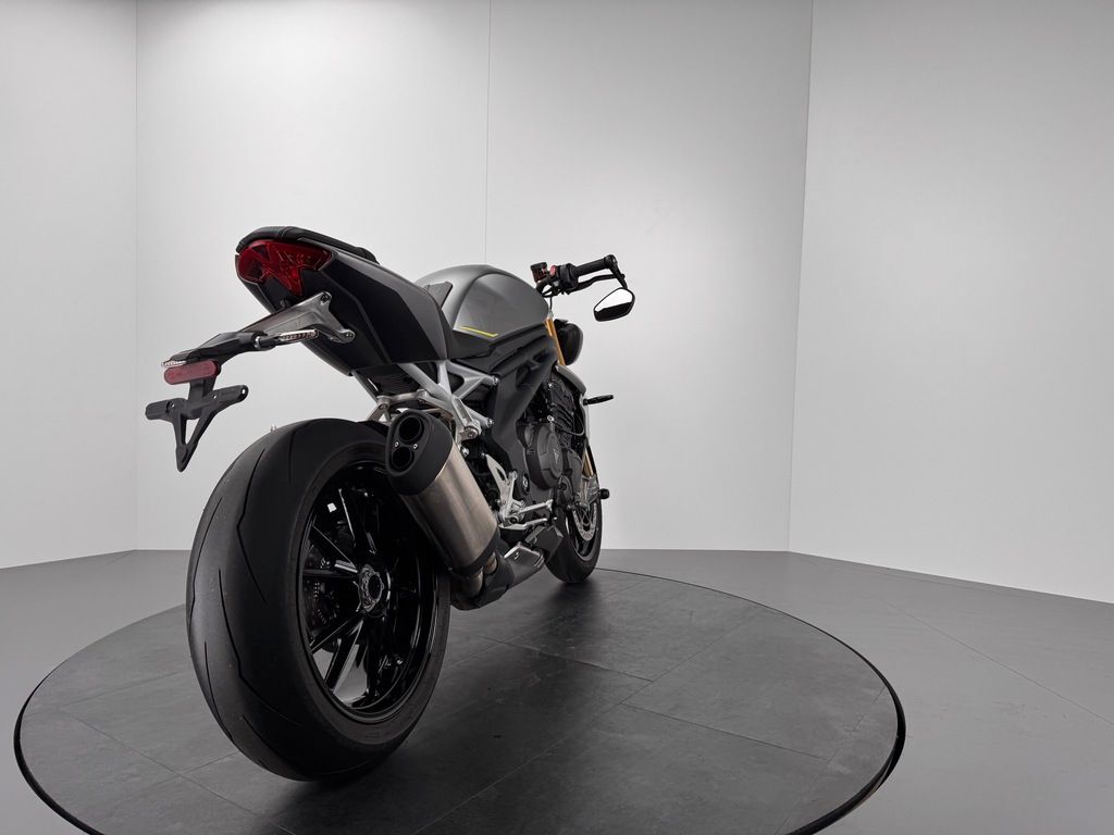 Fahrzeugabbildung Triumph SPEED TRIPLE 1200 RS *TOP-ZUSTAND *1. HAND