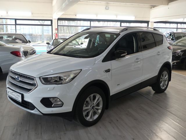 Ford Kuga 2.0 Titanium AWD 242 PS*DAB*Xenon*Kamera