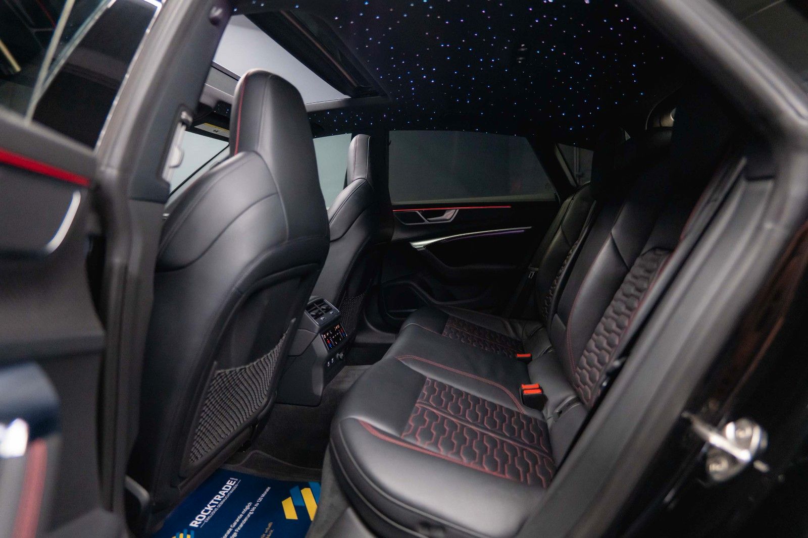 Fahrzeugabbildung Audi RS7 4.0 TFSI quattro | SKY Lounge | Pano | LASER