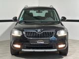 Skoda Yeti 1.4 TSI Green tec Joy Bi-Xenon*PDC*17Zoll* - Skoda Yeti: Schwarz